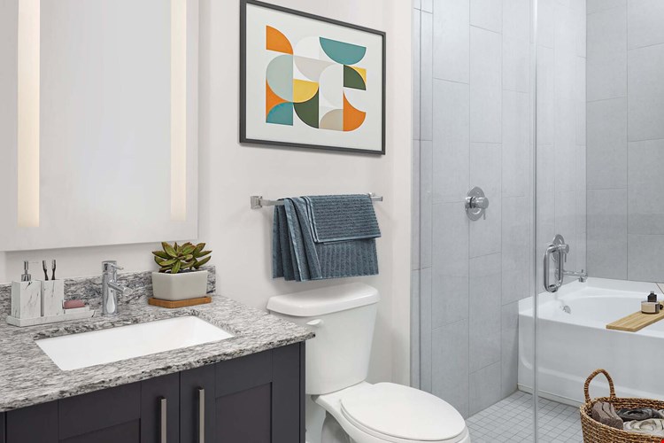 Camden Central Image 40