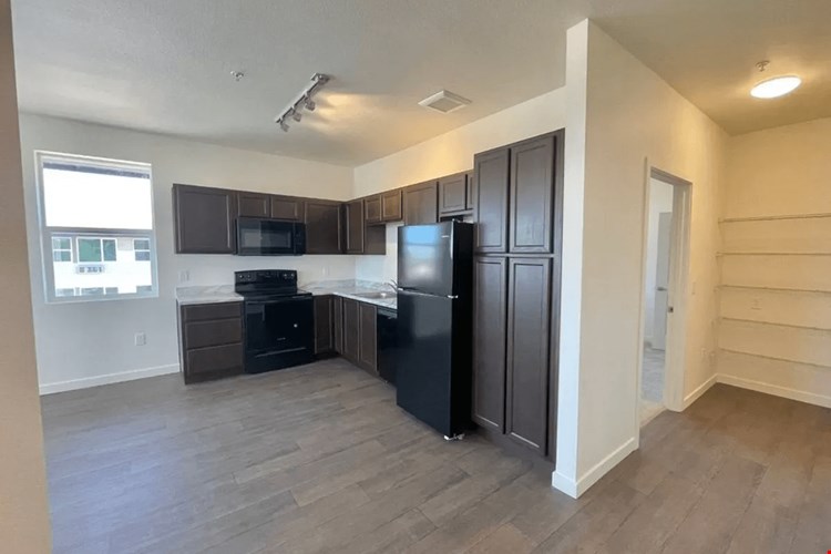 Range View Apartments  Image 19