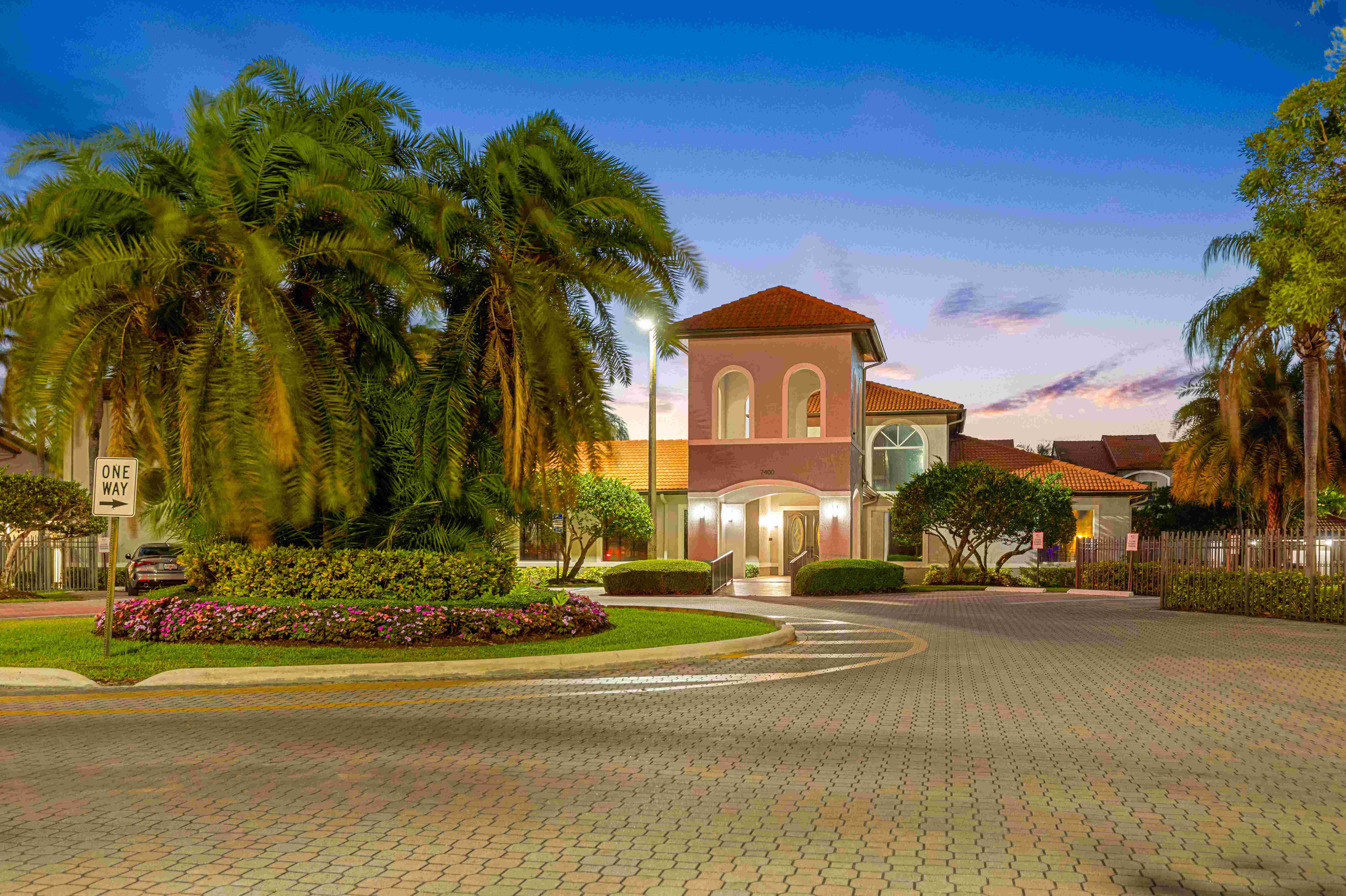 Sunset Gardens Image 101