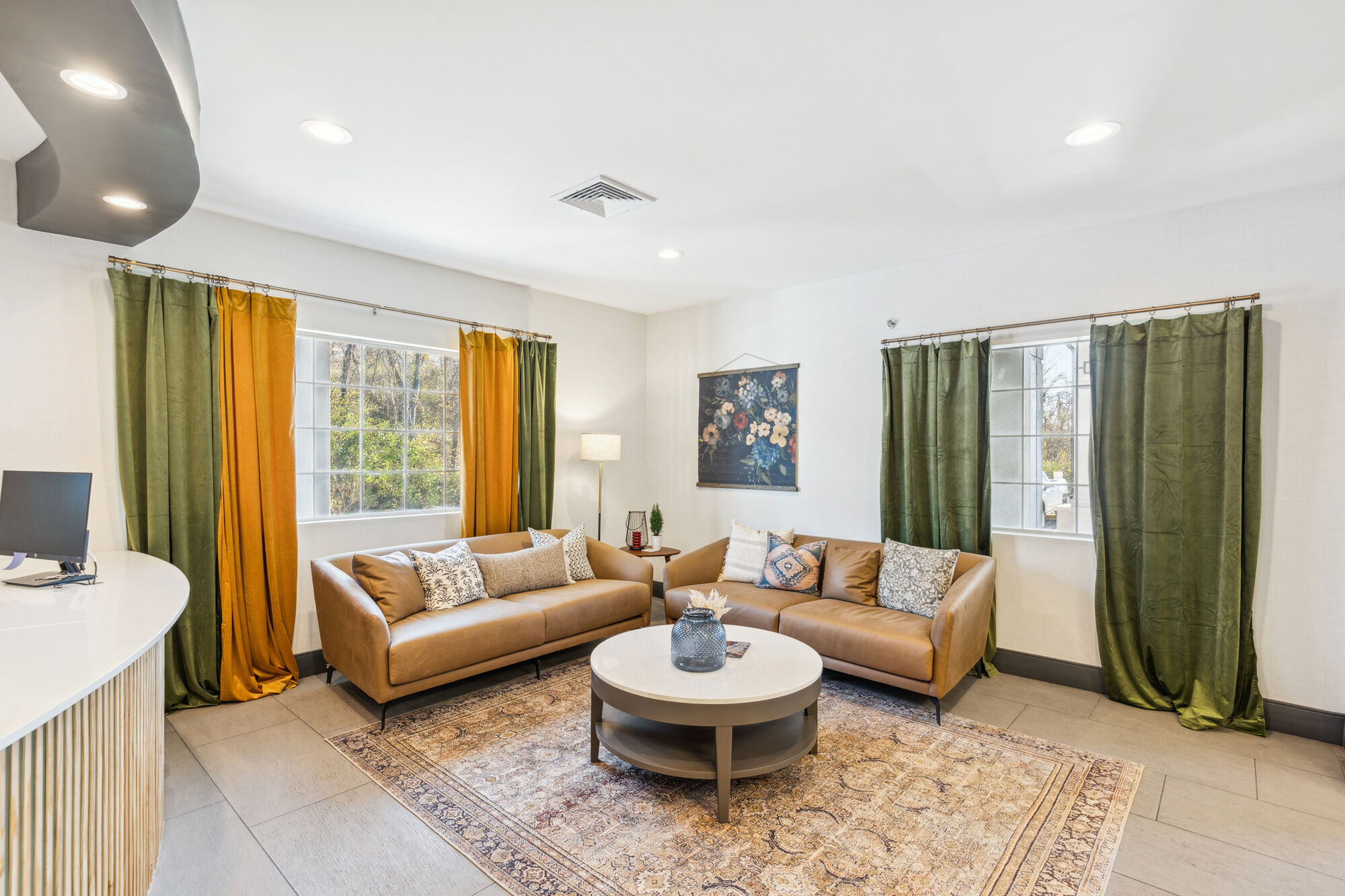 Atrium Flats Image 12