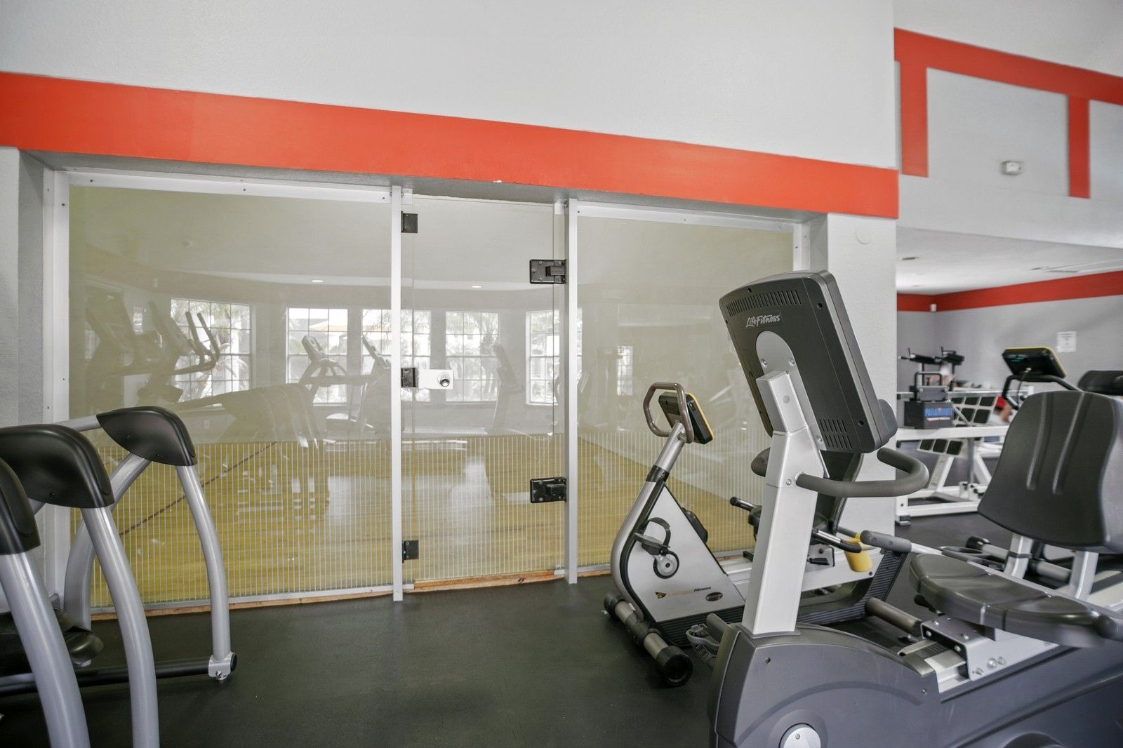 Arium Valencia Gardens Image 10