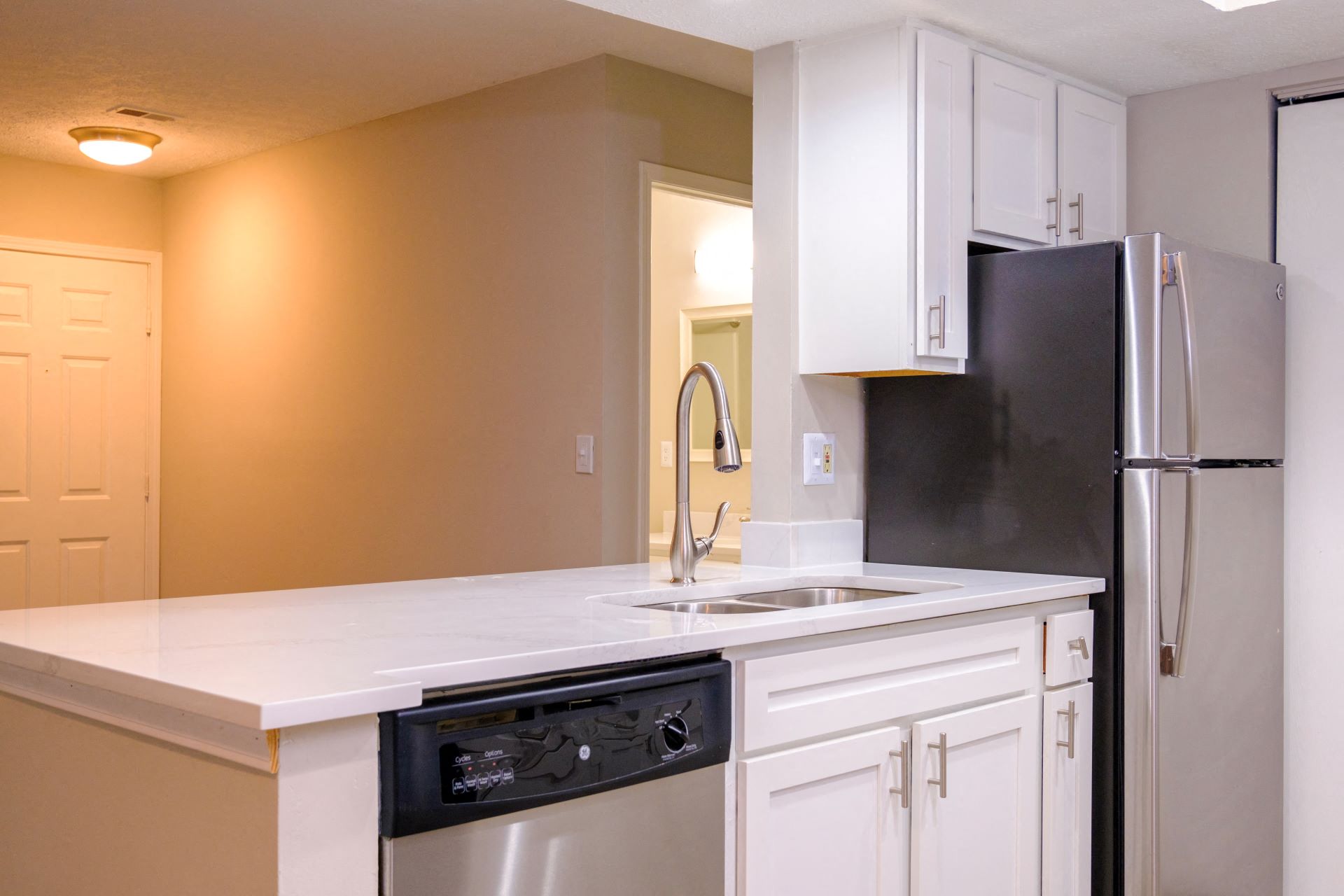 Perimeter Lakes Apartments Image 7