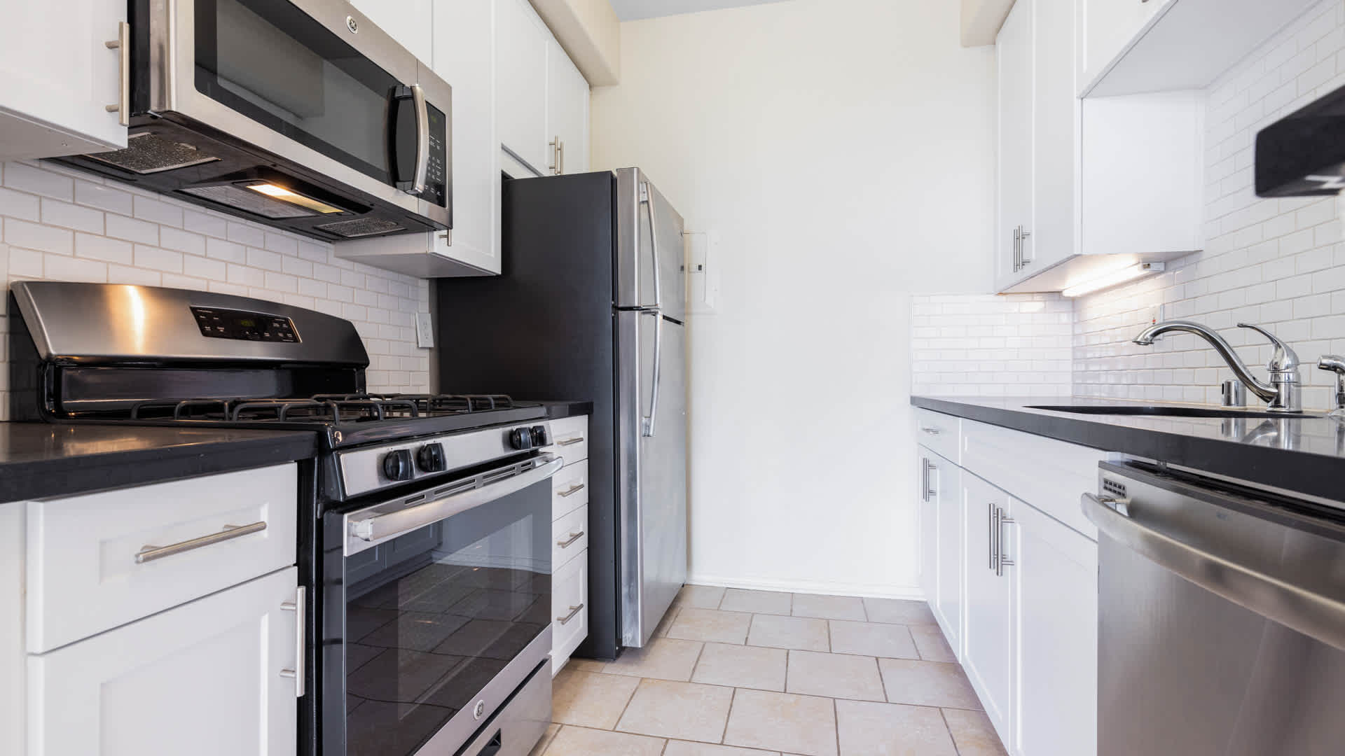 Westside on Beloit  Image 2