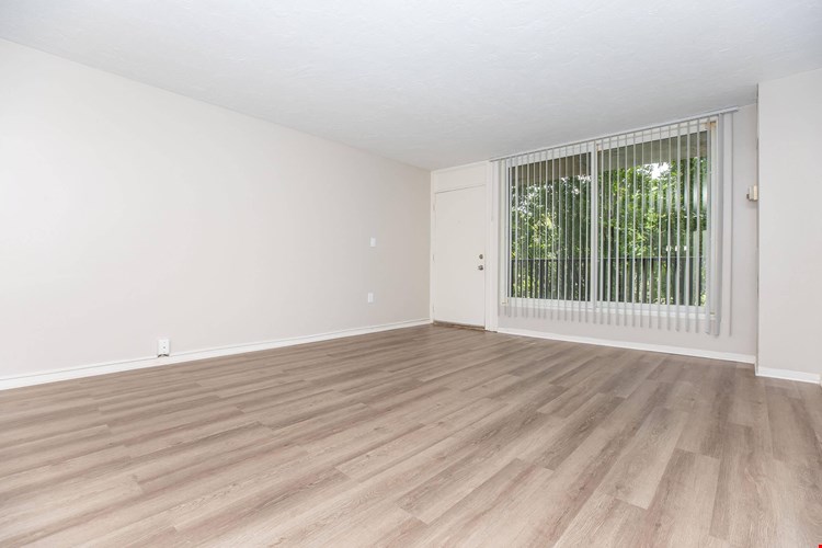 The Perch on Lake Image 16