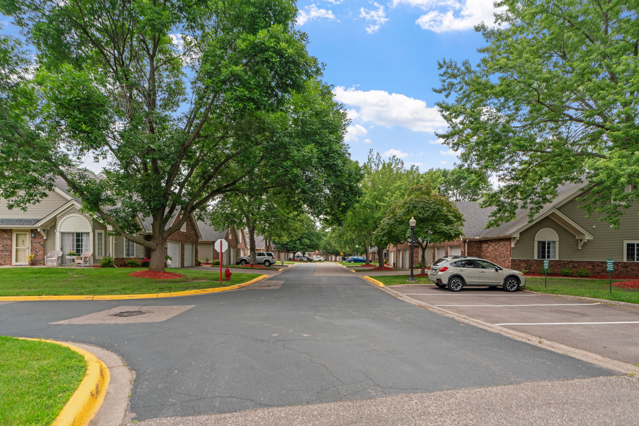 Birch Lake Townhomes Image 41