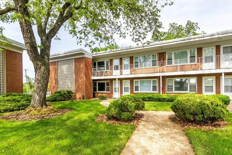 Wheaton Court Image 1