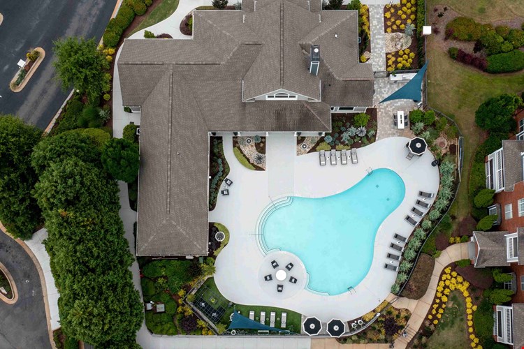 Dive into paradise: immerse yourself in the tranquil oasis of our exquisite pool!