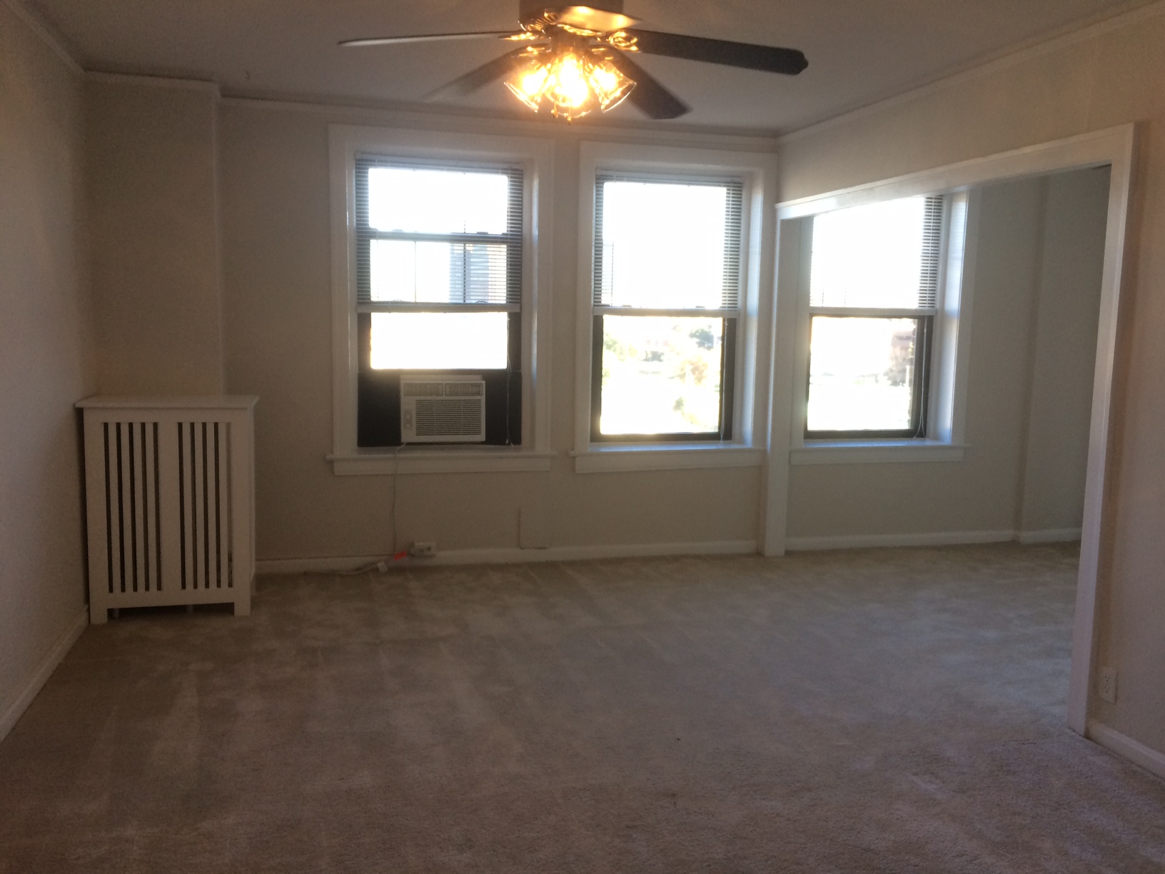 Plaza Apartment Center Image 26