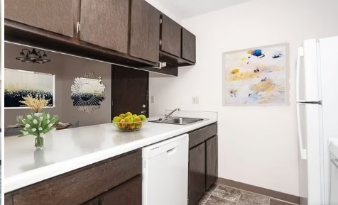 Oak Park Heights Apartments Image 6