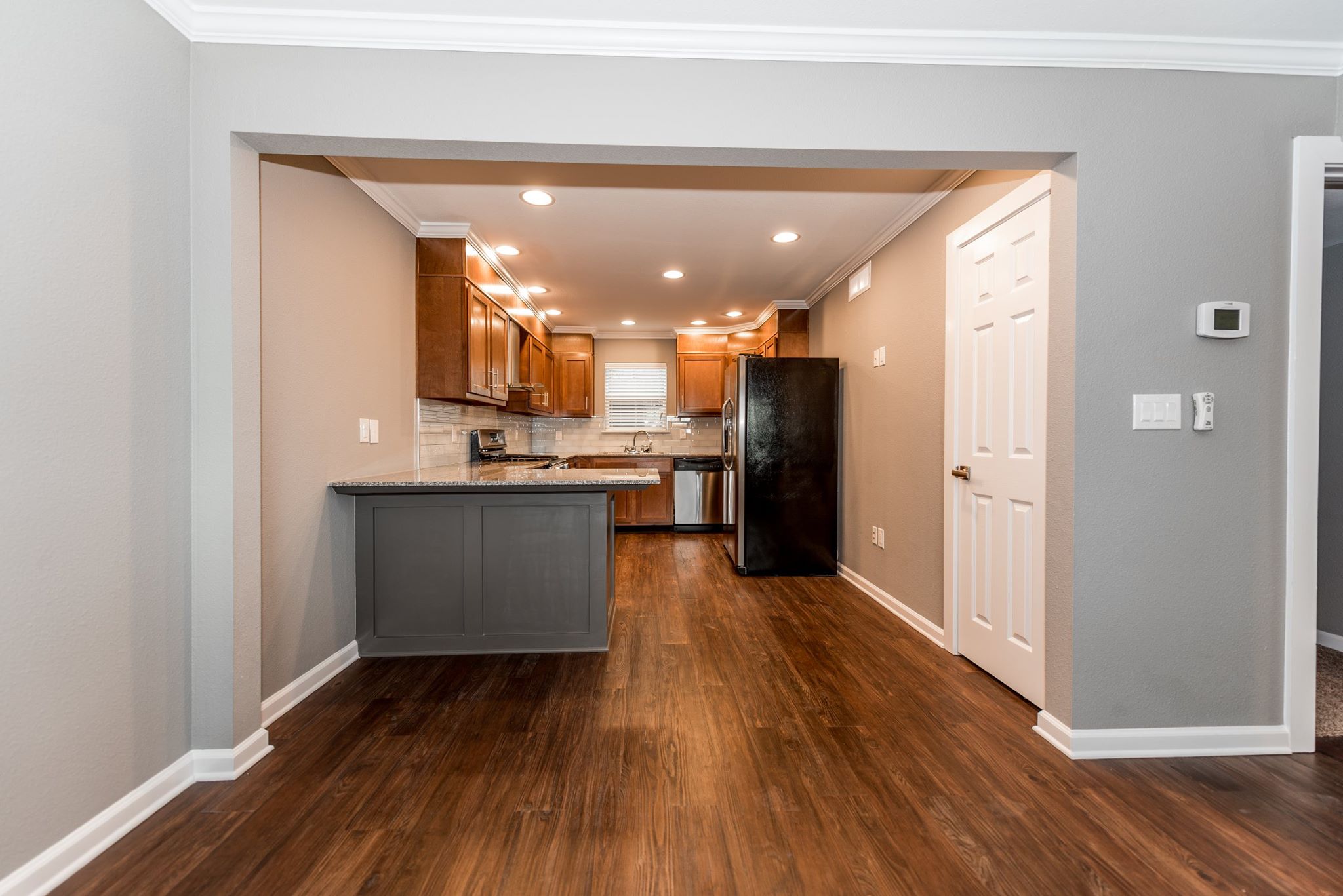 Axiom Apartments Image 8