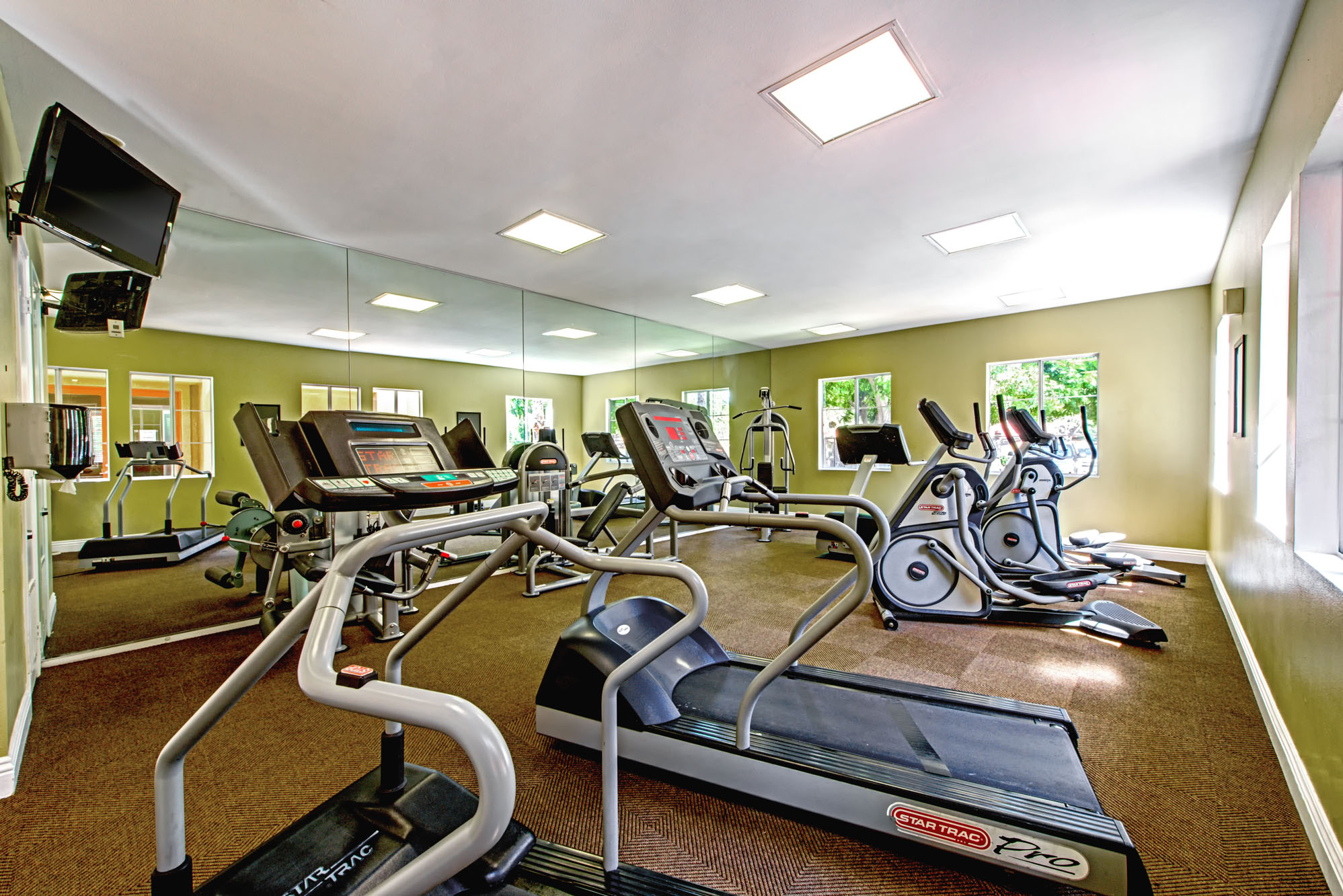 Deerwood Apartments Image 7