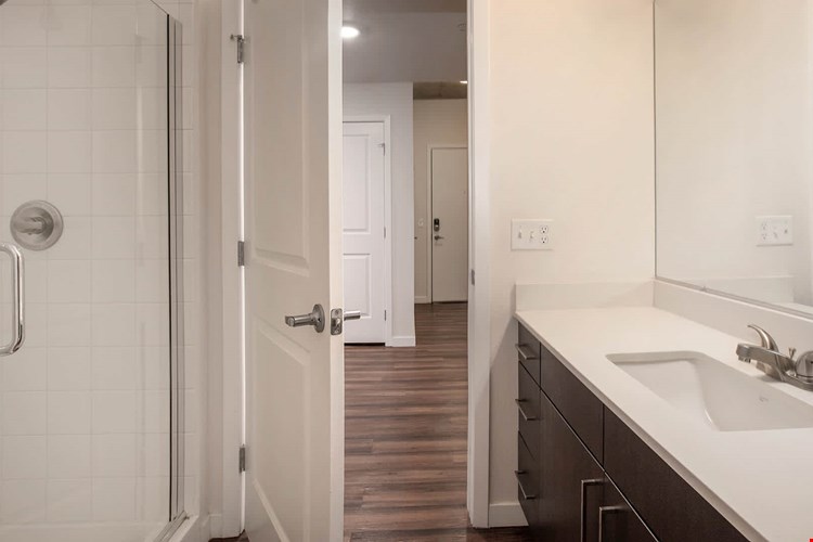 Radius Uptown Image 14