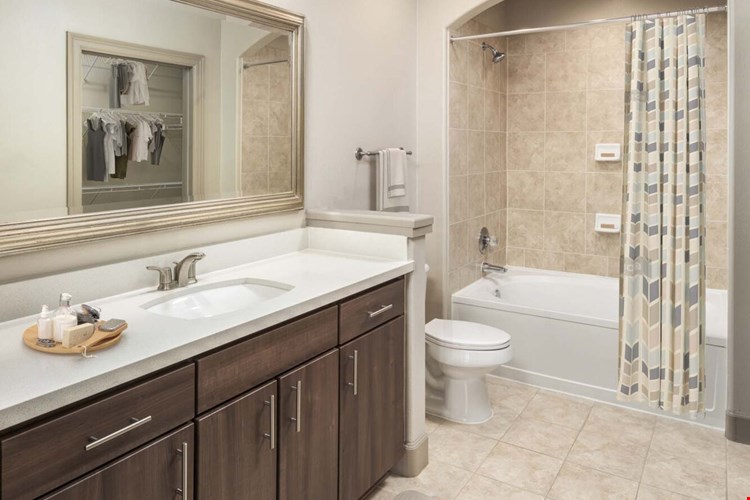 Camden Post Oak Image 8