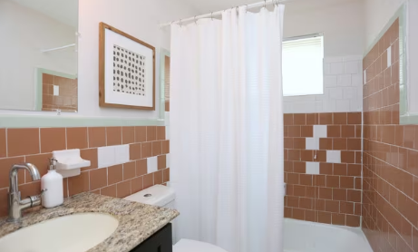 Dwell at Hollywood Image 3