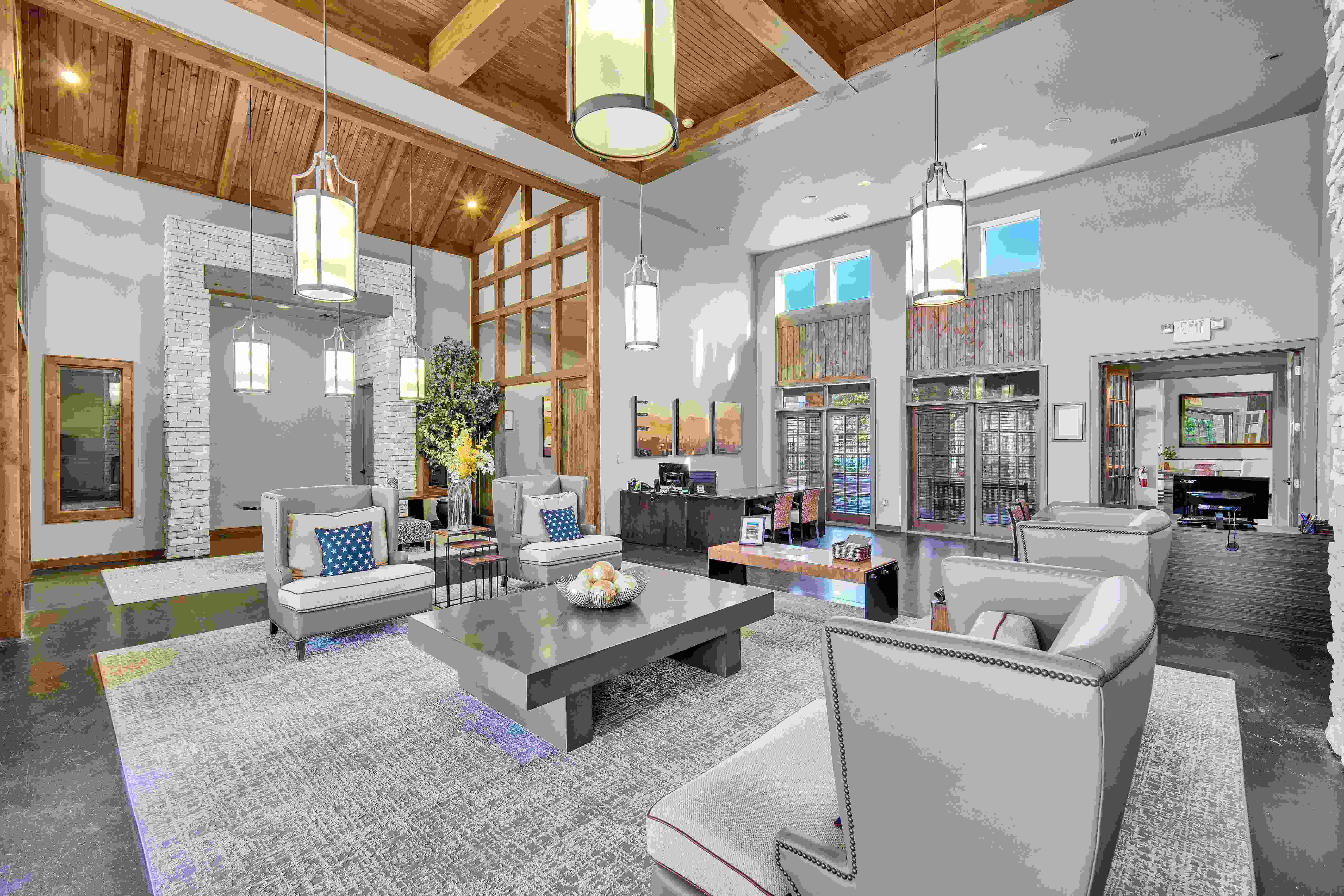 Crescent Pointe Apartments Image 2