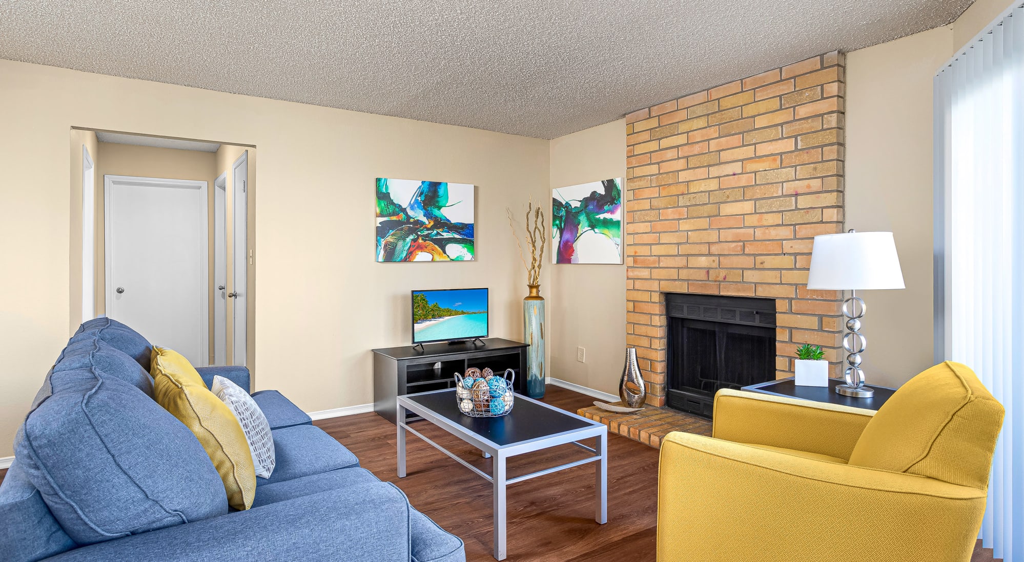 Stoneybrook Apartments & Townhomes Image 4