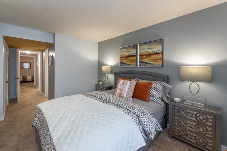 Hanover Crossing  Image 21