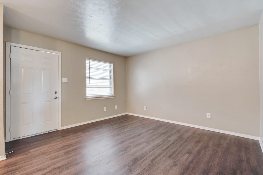 Hampton Village Image 3