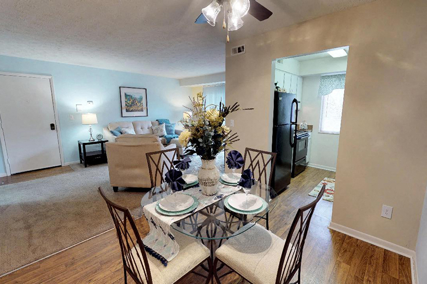 Hunter's Creek Apartments Image 44