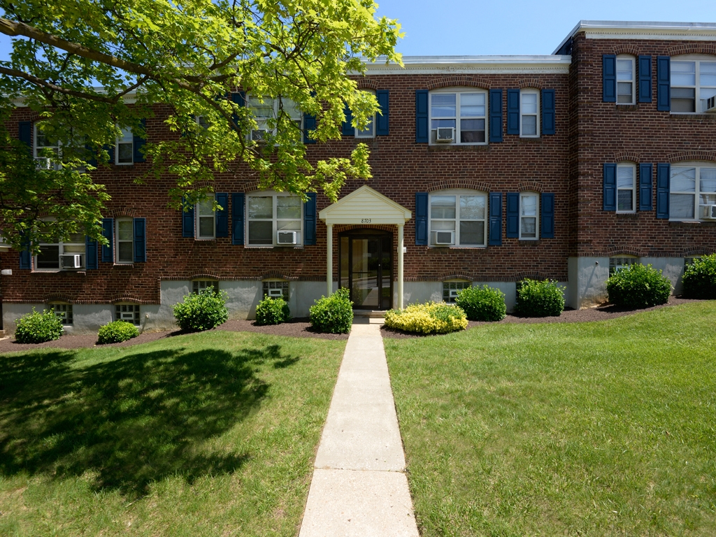 Loch Bend Apartments Image 1