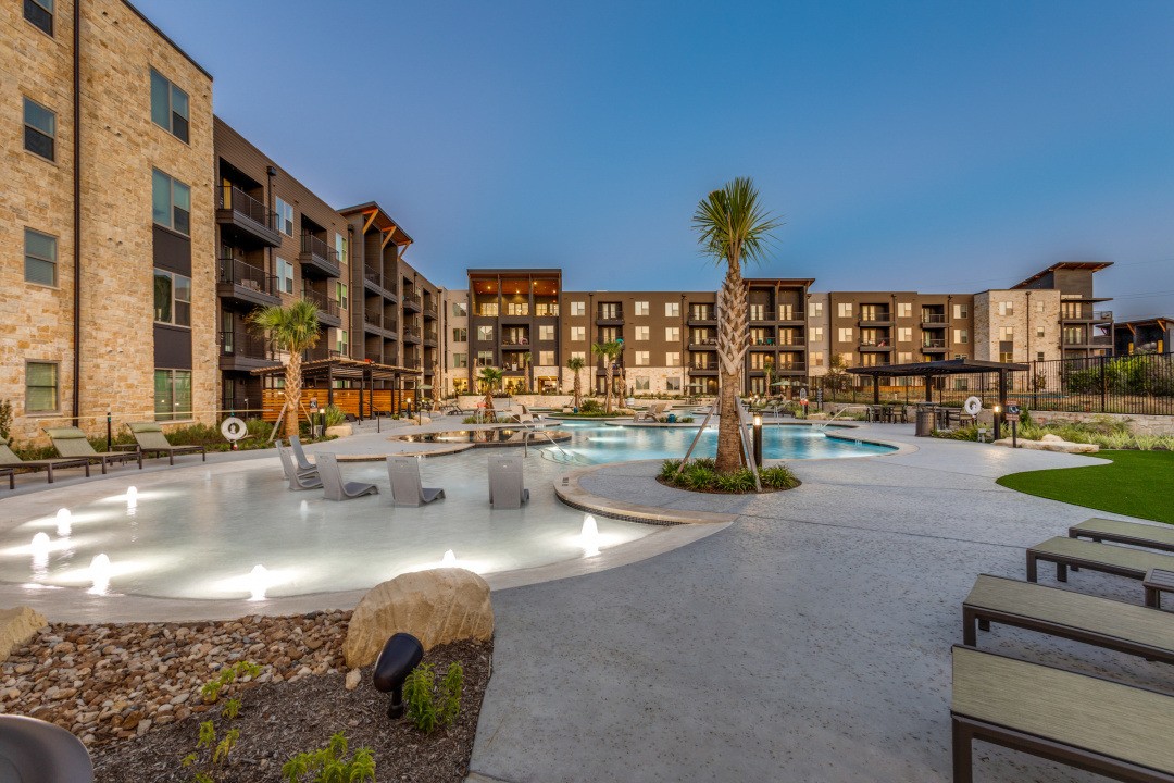 Aura High Pointe Image 14