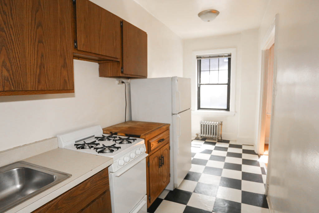 540 W. Briar Image 24