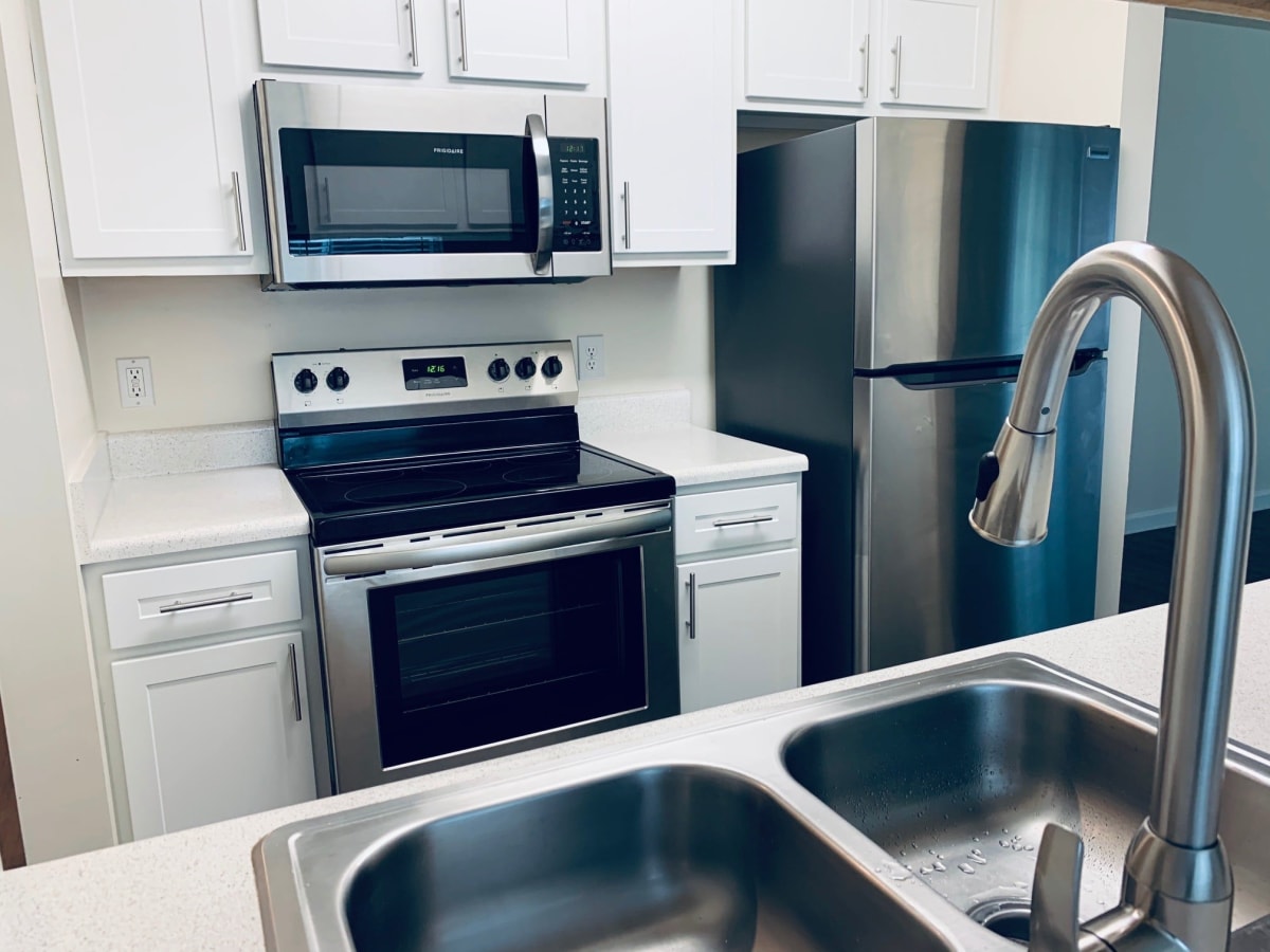 Crescent Oaks Apartments Image 10