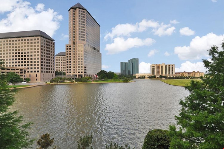 Apartments At Amli Las Colinas Irving