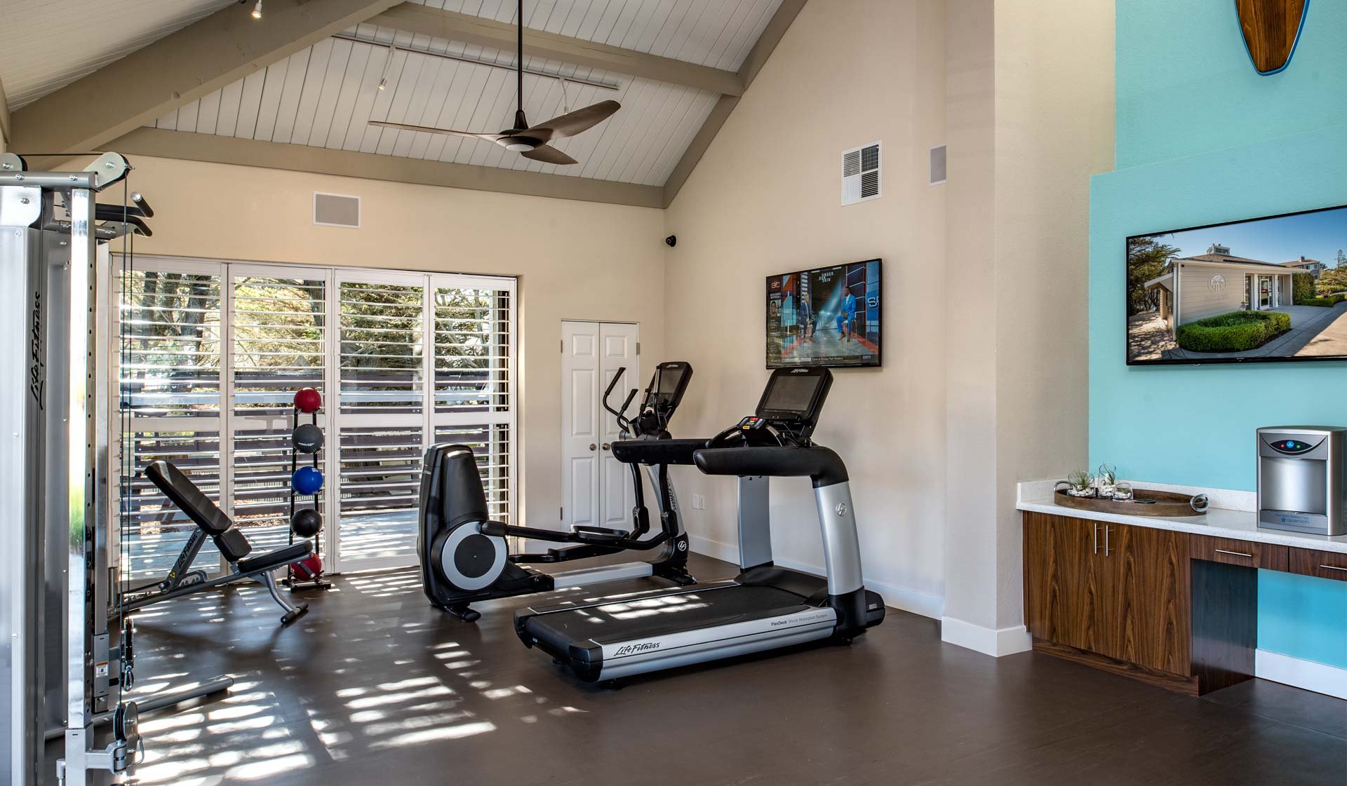 Work out at the fitness center with cardio machines and free weights