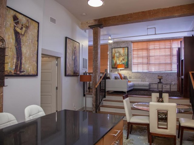 Kitchen and Breakfast Area