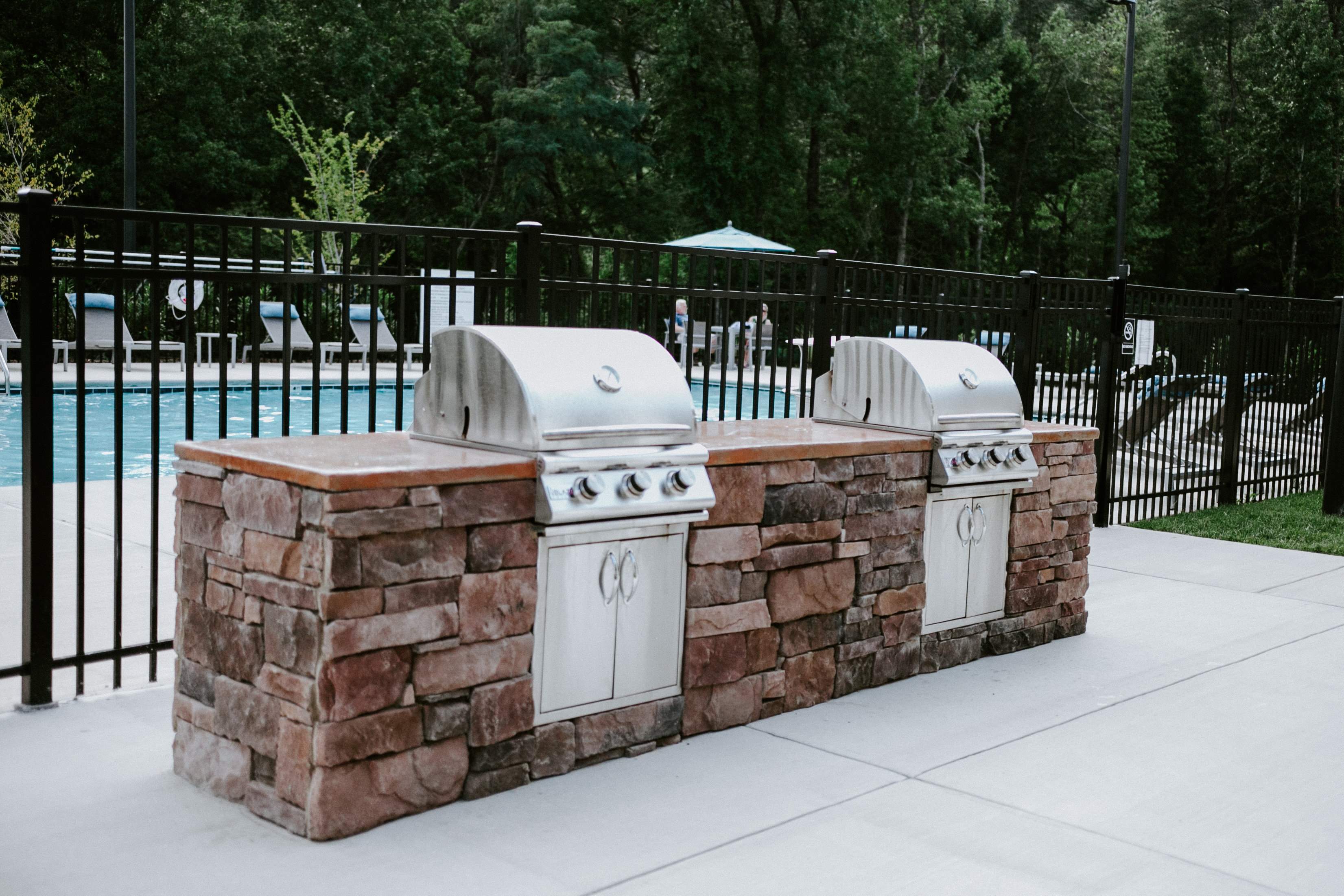 Hawthorne at the Hollow Image 3