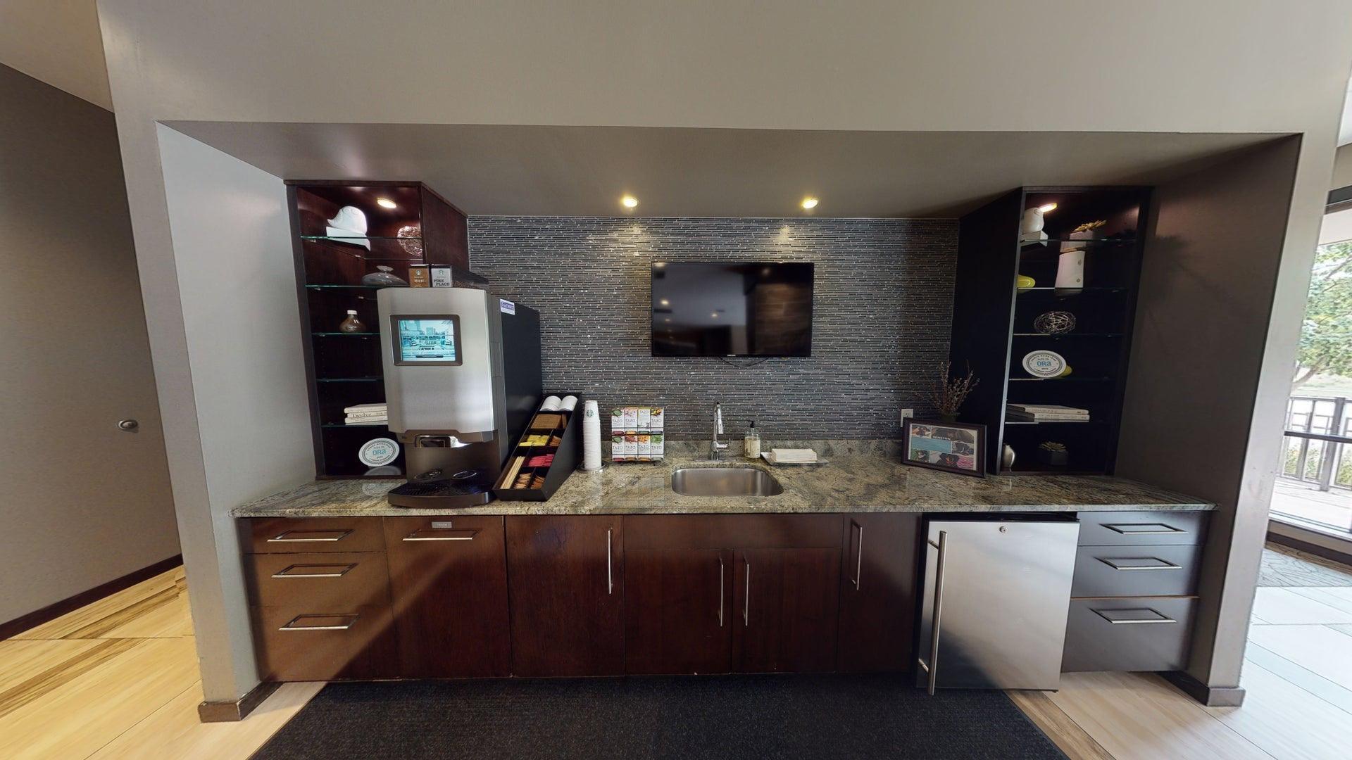 222 Hennepin Image 17