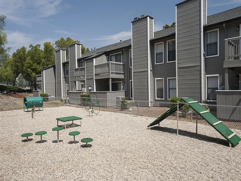 Sandpiper Village Apartment Homes Image 16