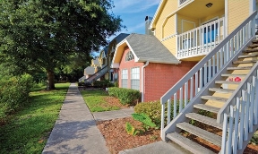 Twin Lakes Apartments Image 13