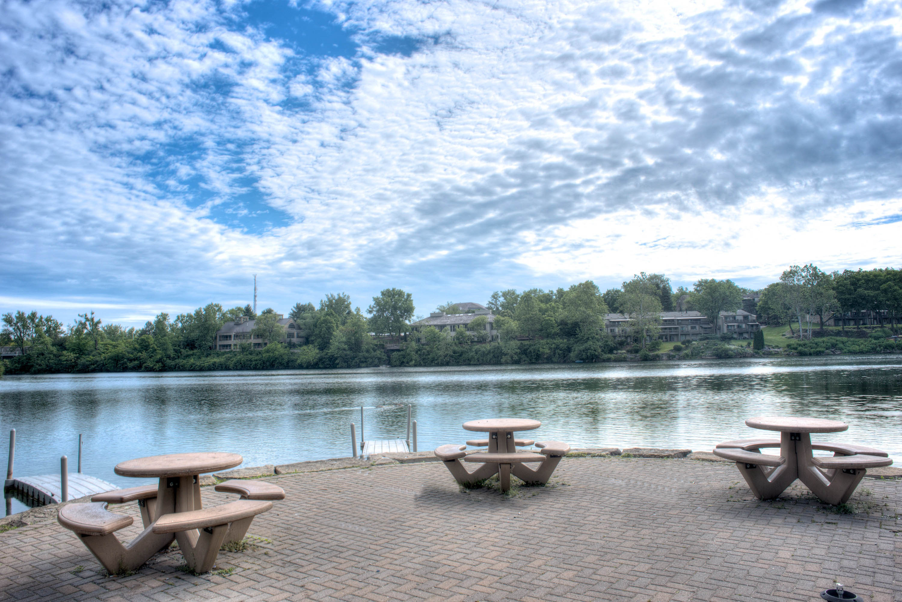 Runaway Bay Apartments Image 21