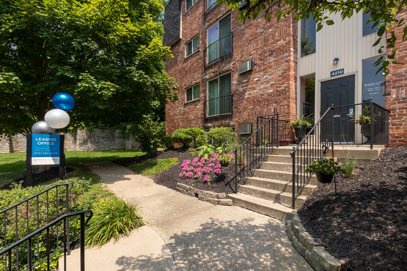 Romaine Court Image 35