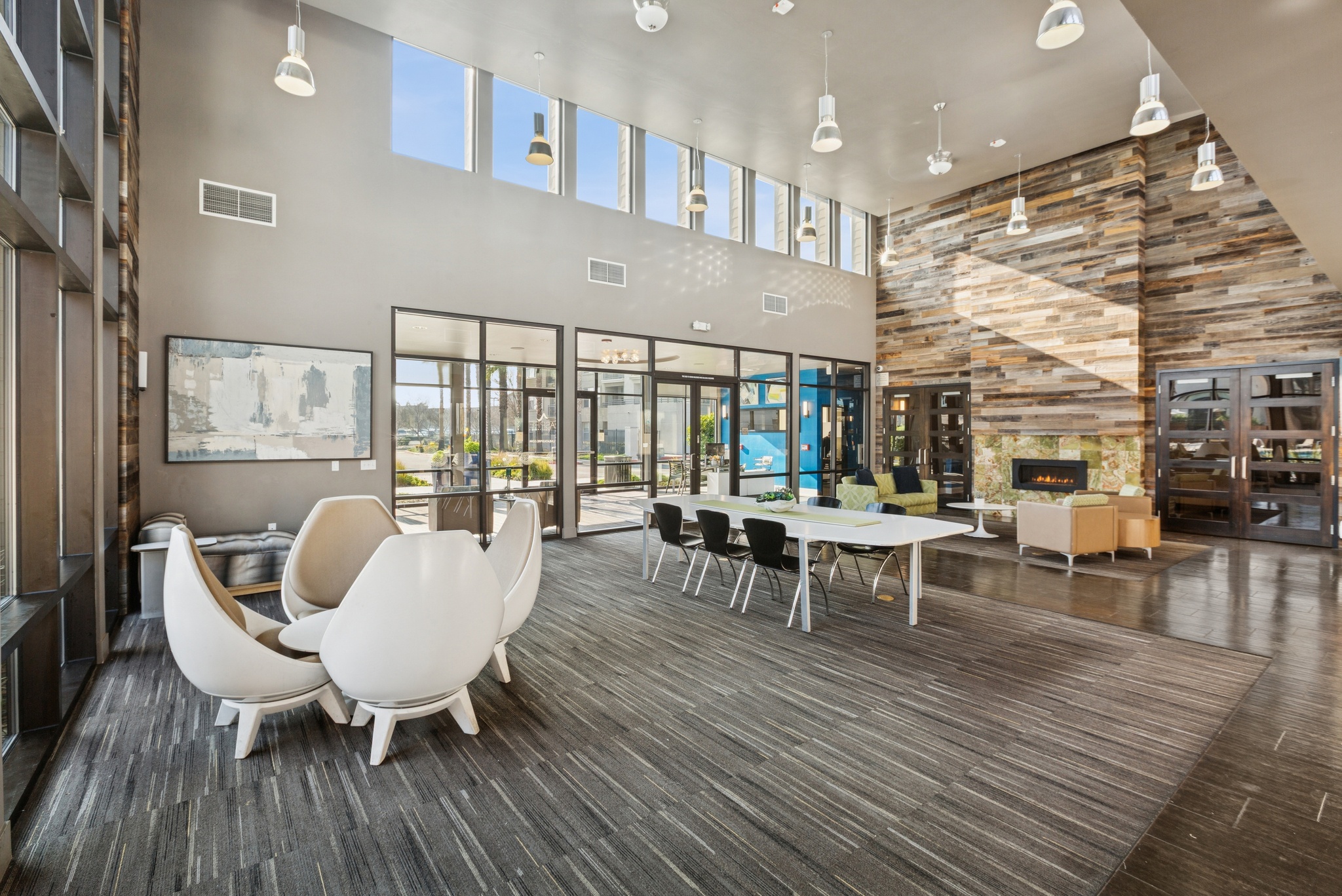 Aspire Apartments Tracy CA lobby lounge amenities
