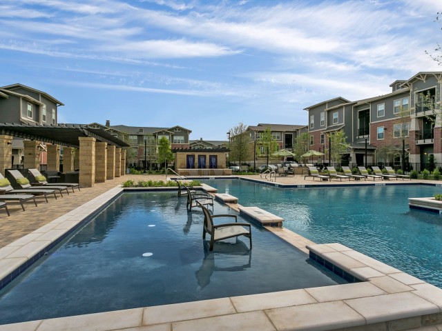 Luxury Apartments with Pool