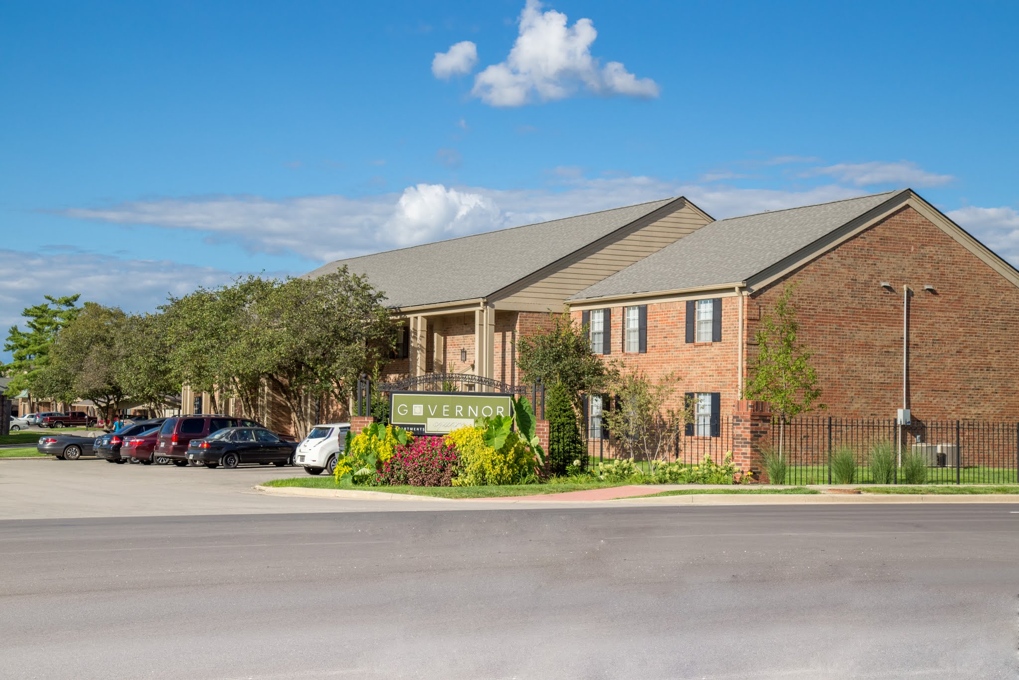 Governor Square Apartments Image 1