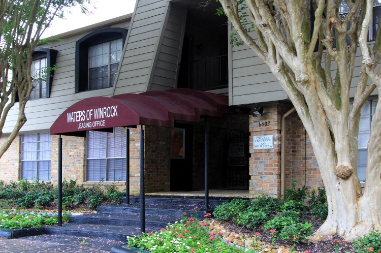 Waters of Winrock Apartments Image 18