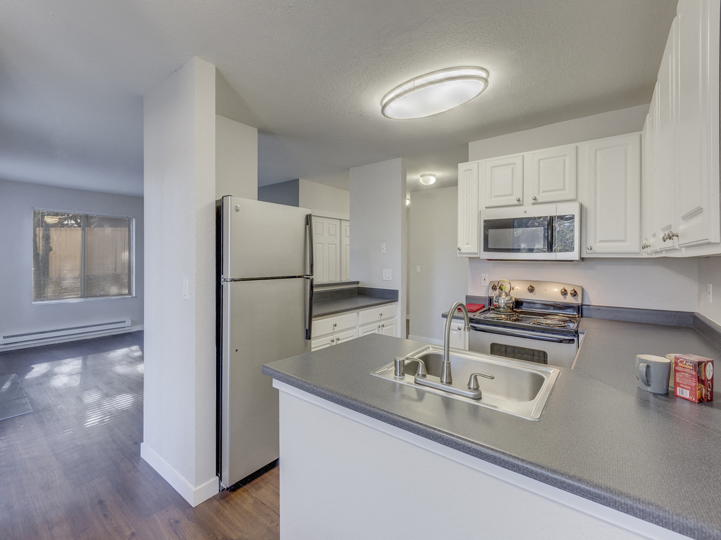 Nickel Creek Apartments Image 3