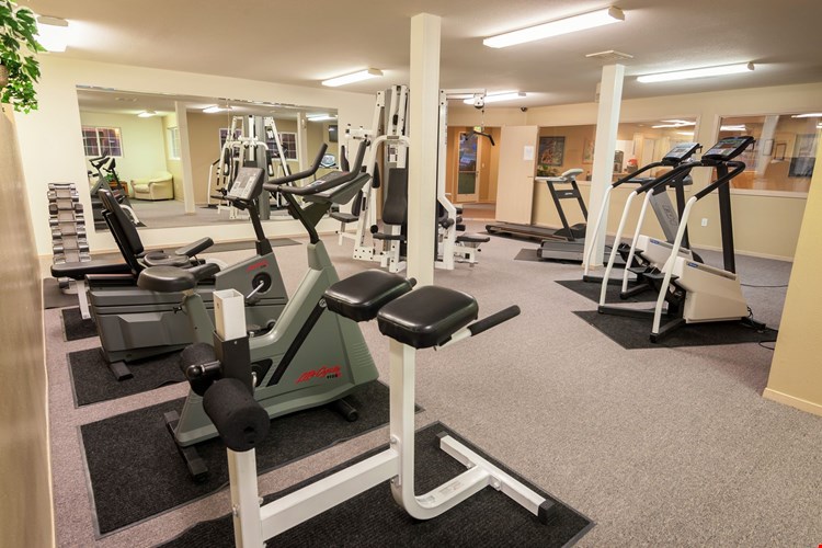 Market Place Apartments Image 4