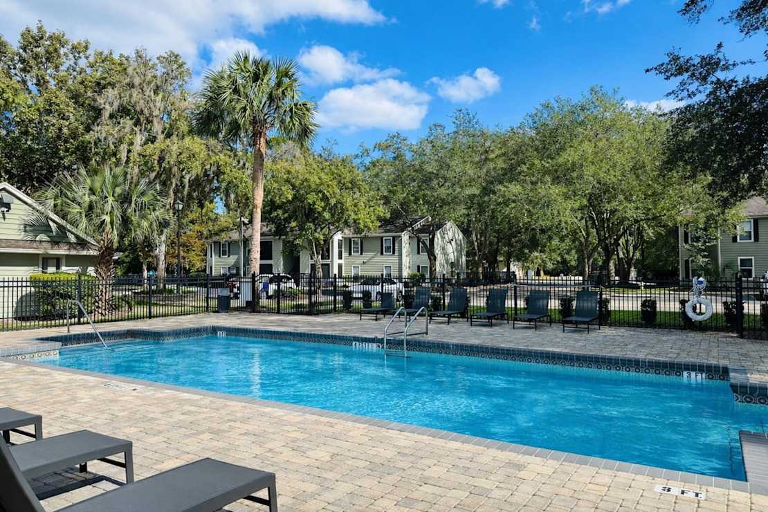 Chelsea Apartments Image 1