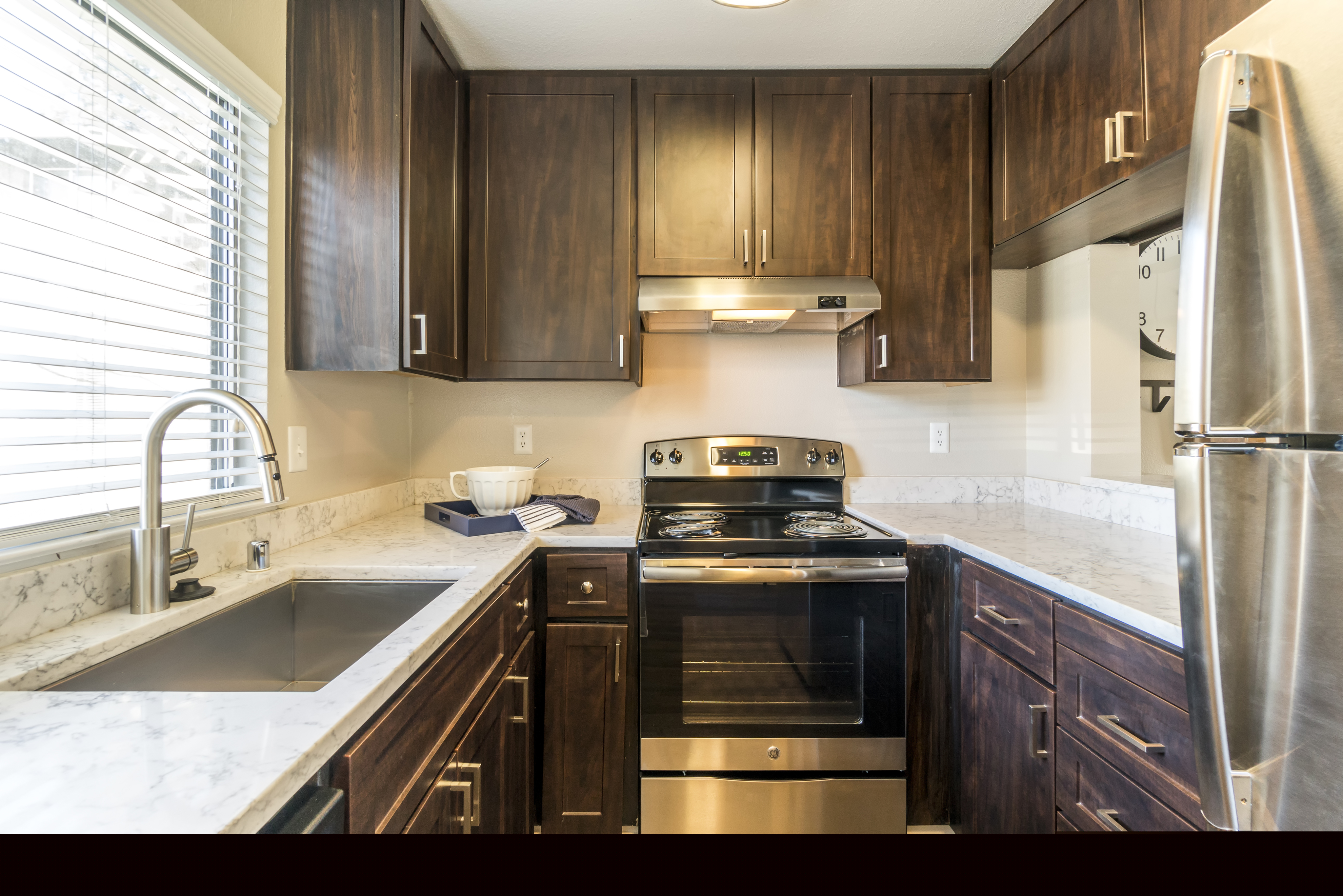 The Grove Luxury Apartments Image 9