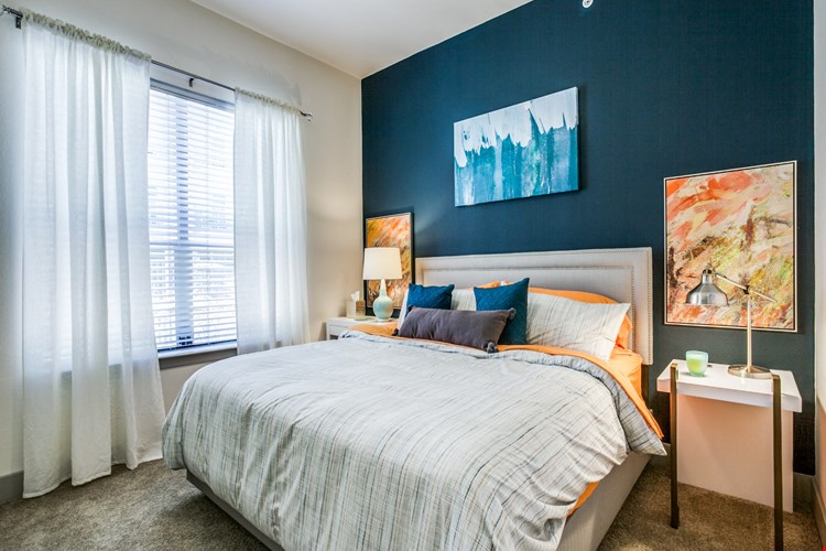 Yorktown Luxury Apartments Image 19