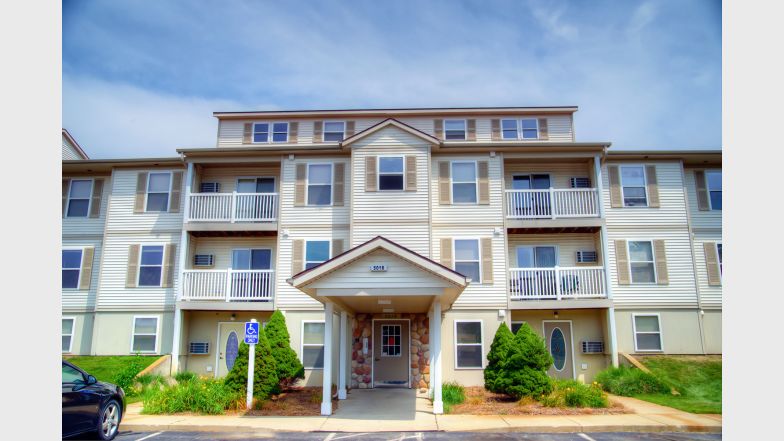 Coopers Landing Apartments Image 5