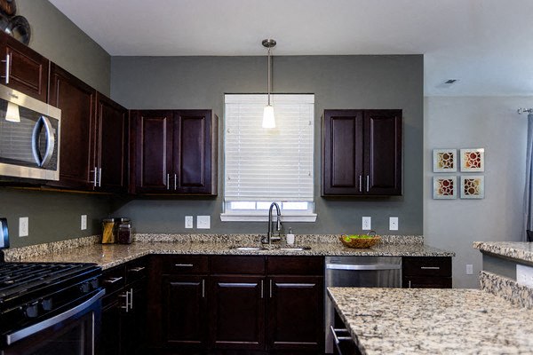Prairie Point Apartments Image 7