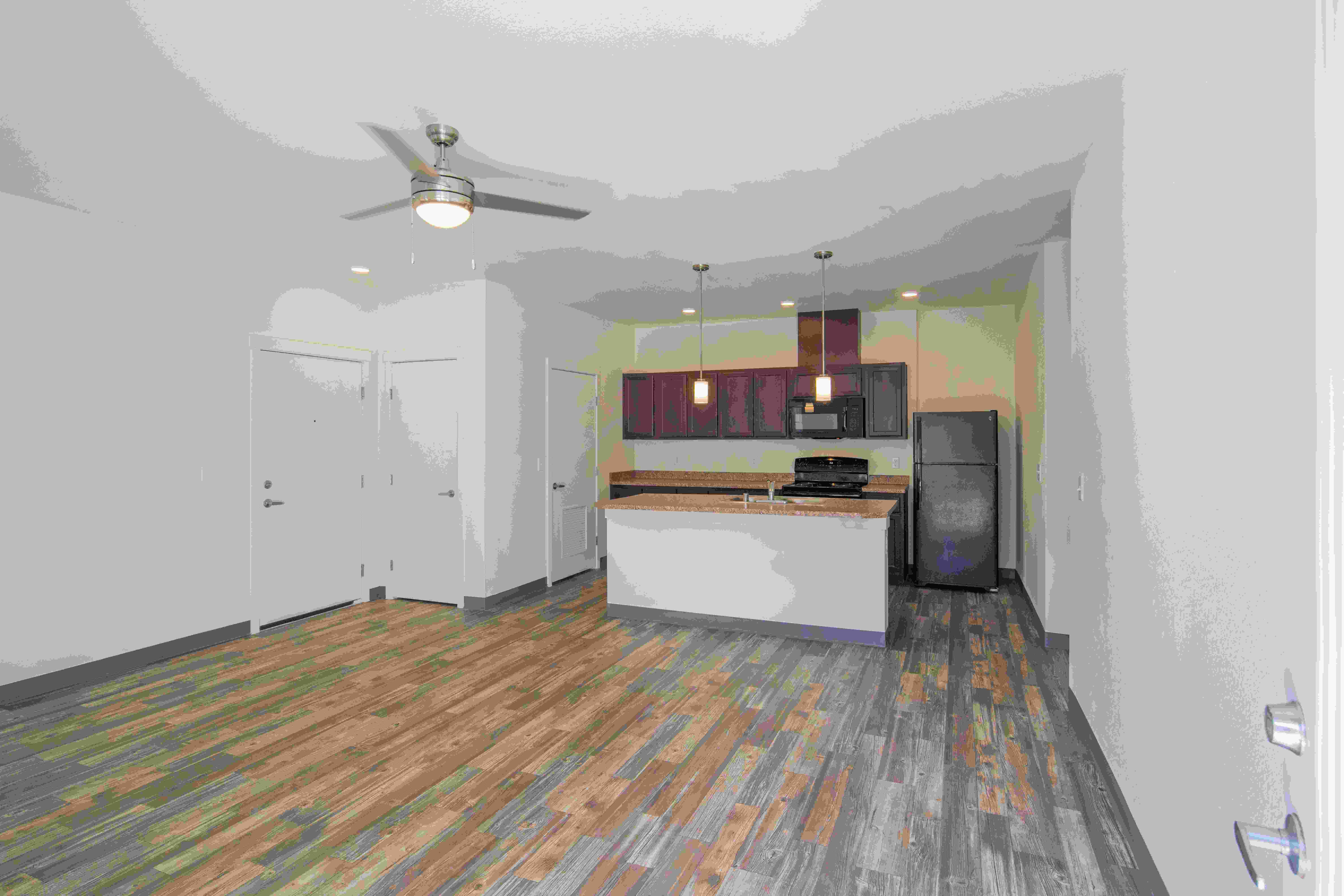 550 Paseo Image 11