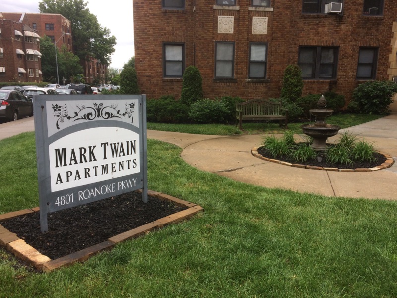 Plaza Apartment Center Image 5