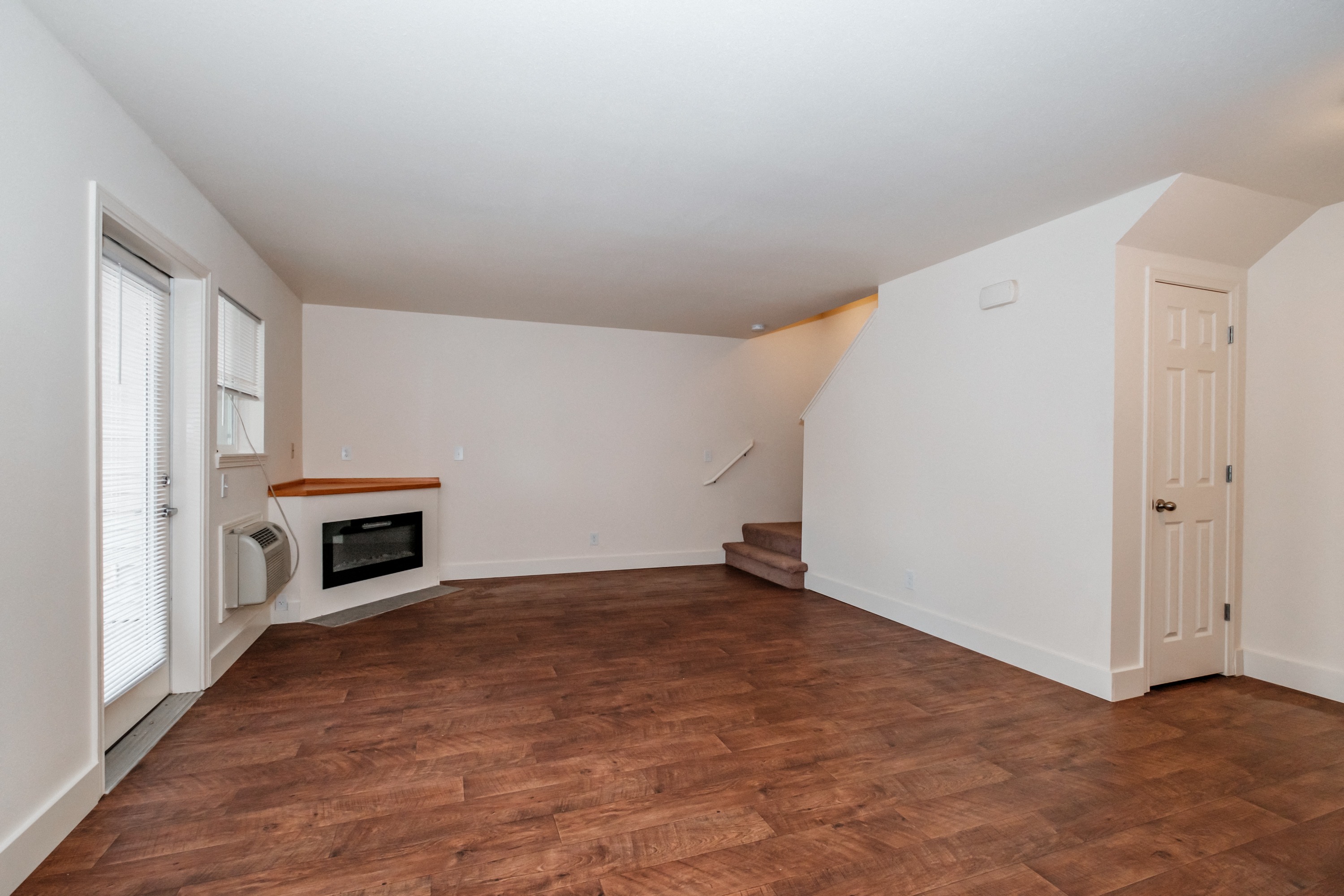 Brentwood Estates | Living Room